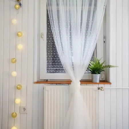 Apartment Apartmanhaz *