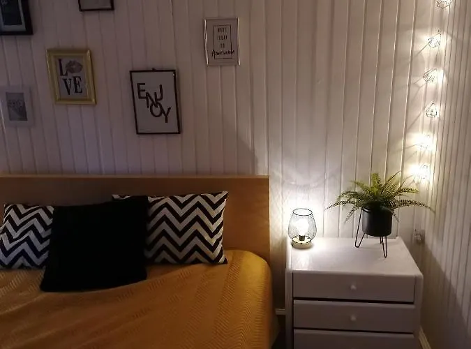 Apartmanhaz דירה