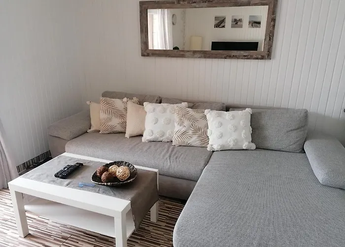 Apartmanhaz באלאטונפורד